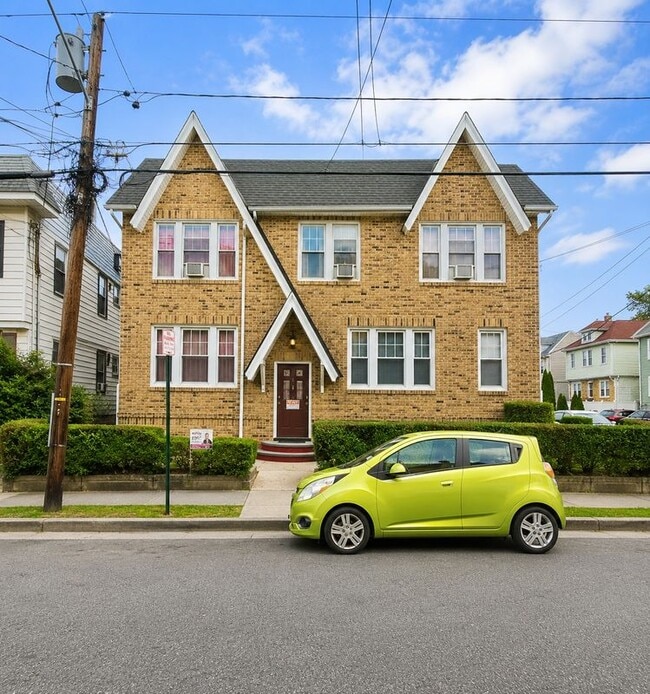property at 156 Carolina Ave