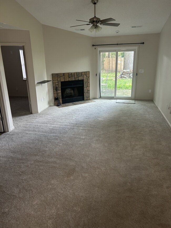 9611 Blue Jay Ct in Ladson, SC - Building Photo - Building Photo