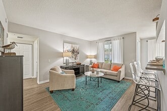 Heritage Bay in Jensen Beach, FL - Building Photo - Building Photo