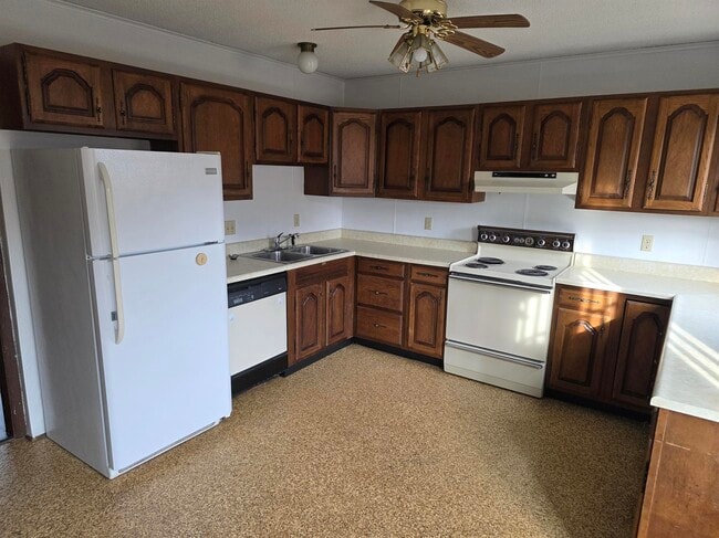 405-A Church in Georgetown, IL - Building Photo - Building Photo