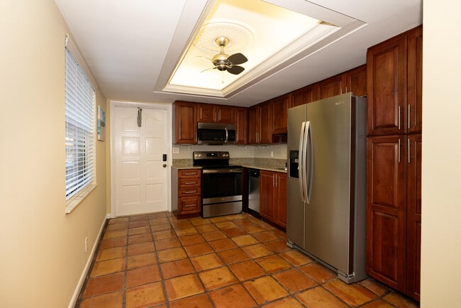 300 Inlet Way in West Palm Beach, FL - Building Photo - Building Photo