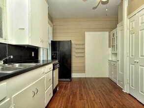 902 1/2 S 2nd St in Austin, TX - Building Photo - Building Photo