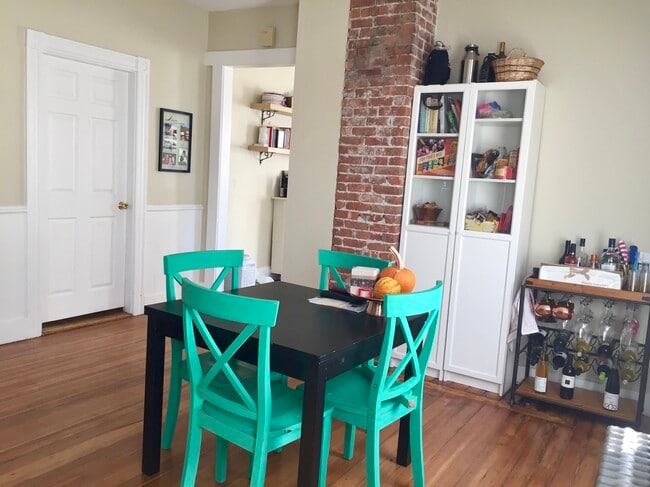 16 Tecumseh Street, Unit Unit #1 (First Floor) in Providence, RI - Building Photo - Building Photo