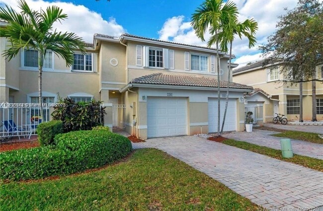 2281 NW 171st Terrace in Pembroke Pines, FL - Building Photo - Building Photo