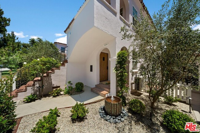 property at 1624 Washington Ave