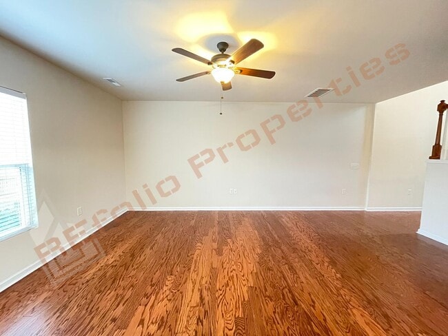 1018 Mirbeck Ln in Durham, NC - Building Photo - Building Photo