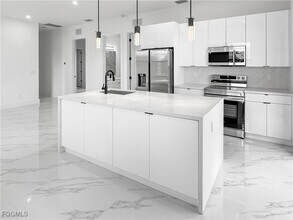 916 Sara Ave N in Lehigh Acres, FL - Building Photo - Building Photo