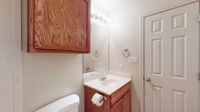 300 N 10th St in Nolanville, TX - Building Photo - Building Photo