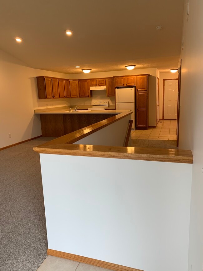 1501 N Cedar Ave in Hastings, NE - Building Photo - Building Photo