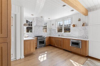 105 Clipper Way in Ocean Beach, NY - Building Photo - Building Photo