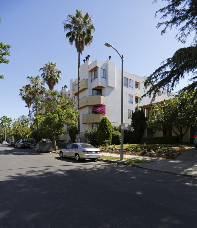 326 Westminster Ave in Los Angeles, CA - Foto de edificio - Building Photo