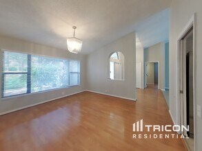 16147 Vanderbilt Dr in Odessa, FL - Building Photo - Building Photo