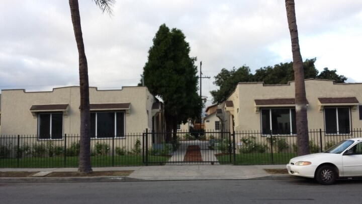 1211 E 67th St in Los Angeles, CA - Foto de edificio