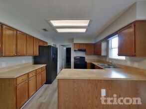 6747 Long Meadow Cir S in Jacksonville, FL - Building Photo - Building Photo