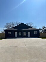 5774 Heron Dr in Houston, TX - Building Photo