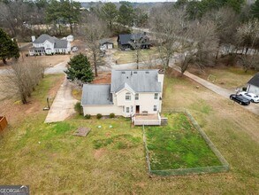 105 N Oakland Cir in Mcdonough, GA - Foto de edificio - Building Photo