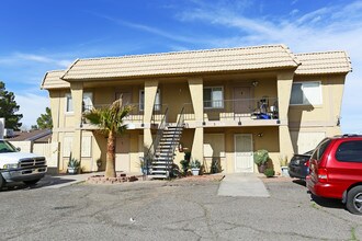 1748 Breckenwood Ct in Las Vegas, NV - Foto de edificio - Building Photo