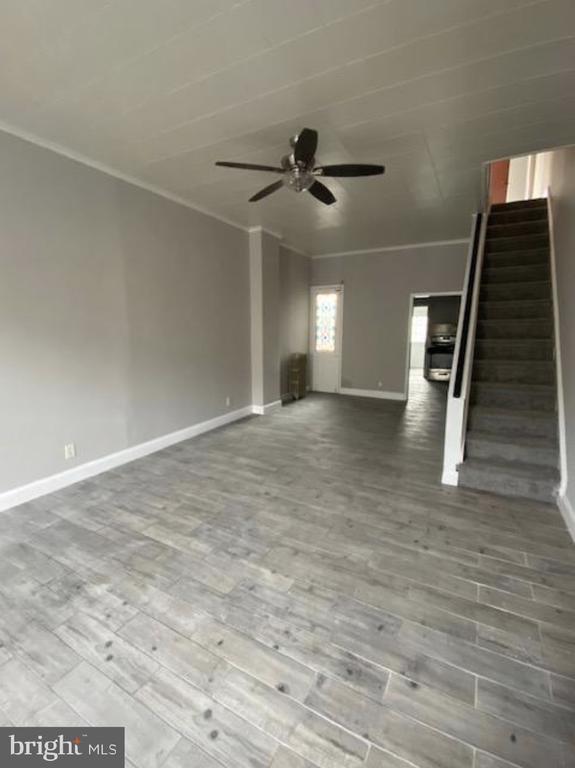 property at 1910 E Clearfield St