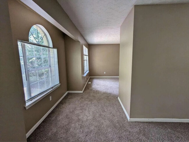 2570 Rainover Ct in Decatur, GA - Foto de edificio - Building Photo
