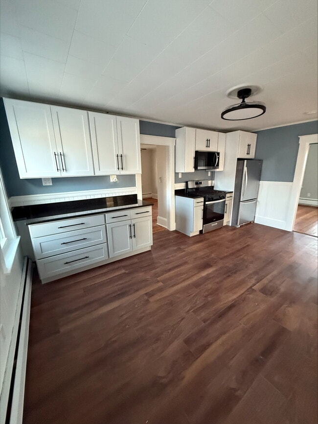 38 Liberty St, Unit unit 2