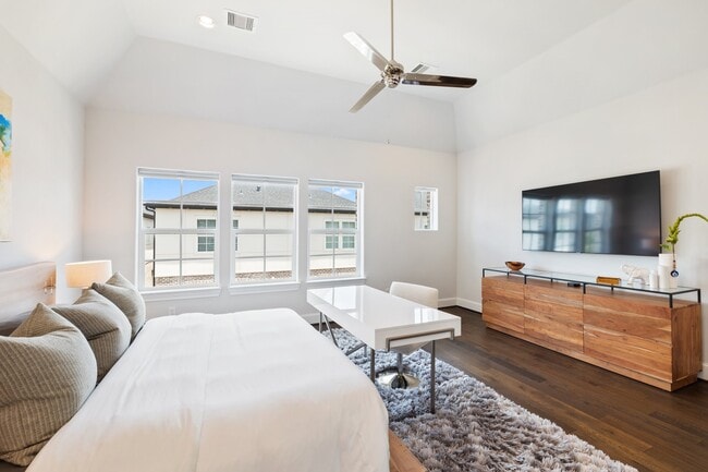 property at 2711 Stelter Pl