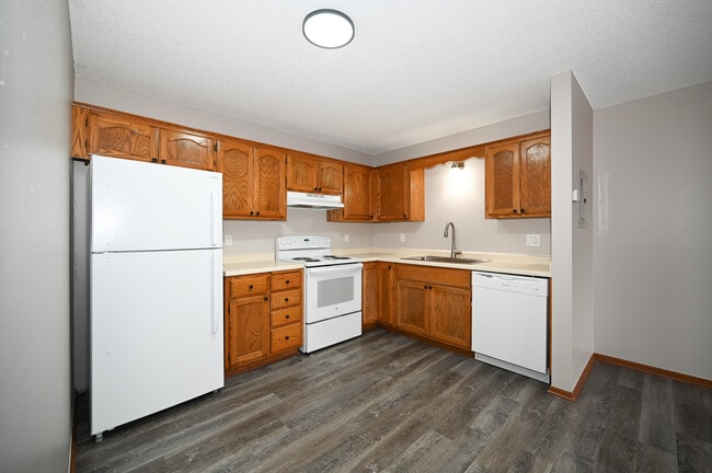 Rainbow Plaza Apartments