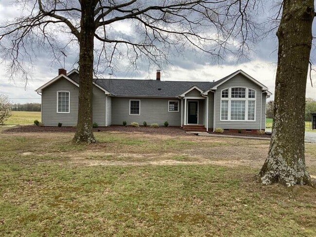 7702 Haigler Gin Rd in Monroe, NC - Building Photo - Building Photo