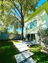 5006 Woodrow Ave in Austin, TX - Building Photo