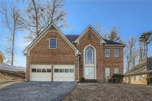 500 Belgrave Ln in Tucker, GA - Building Photo