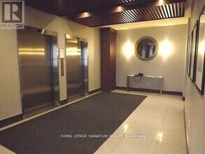 150 Main St W in Hamilton, ON - Building Photo - Building Photo