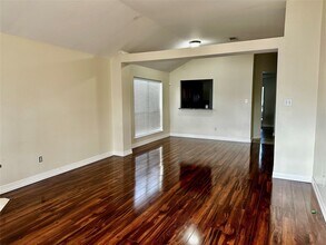 3718 Winmont Ct in Houston, TX - Building Photo - Building Photo