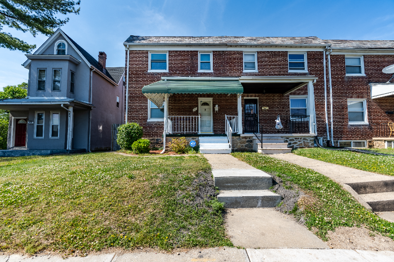 700 Chestnut Hill Ave in Baltimore, MD - Building Photo