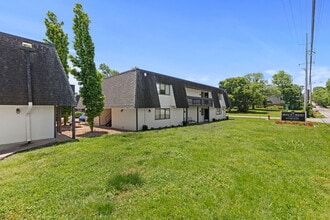 800 Anderson Ln, Unit B6 in Madison, TN - Building Photo - Building Photo
