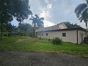 15101 SW 27th St in Davie, FL - Building Photo - Building Photo