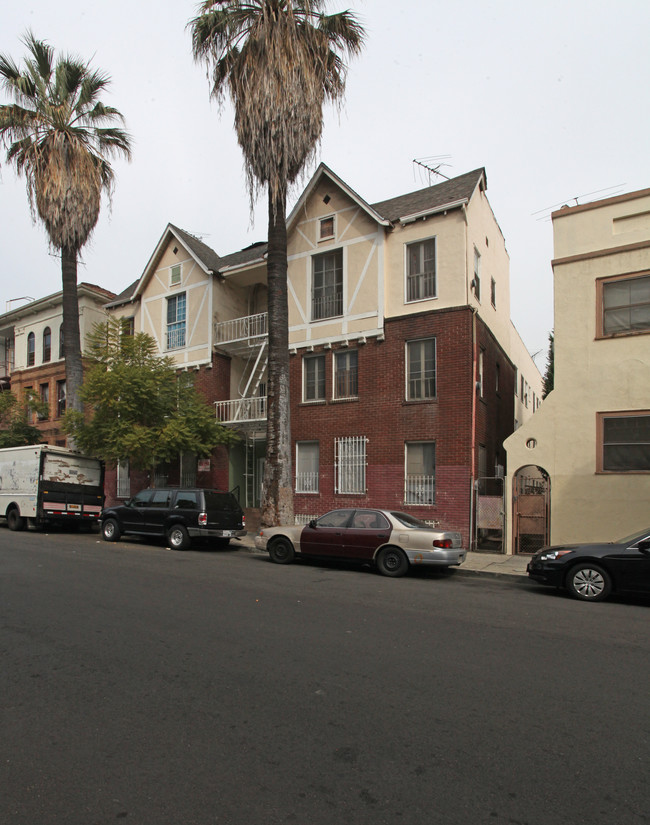 Ingraham Apartments in Los Angeles, CA - Foto de edificio - Building Photo