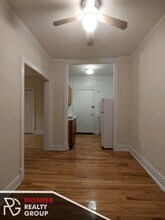 630 W Cornelia Ave, Unit C628-E2 in Chicago, IL - Building Photo - Building Photo