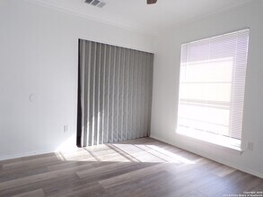 4163 Freestone St in San Antonio, TX - Building Photo - Building Photo