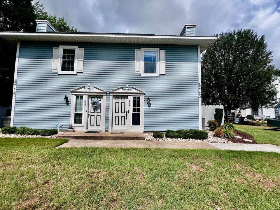 602 Barwick Ct in Chesapeake, VA - Building Photo