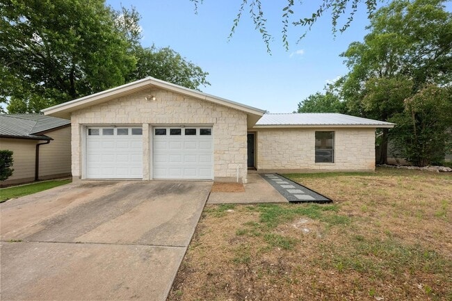 3807 Rolling Hill in Round Rock, TX - Building Photo - Building Photo