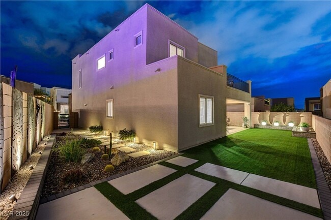 746 Horizon Canyon Dr