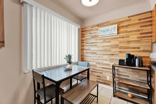 Clinton Township Apartments in Shelby Township, MI - Building Photo - Building Photo