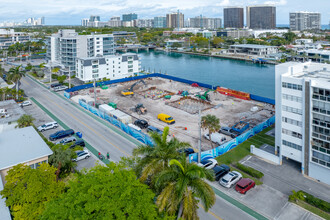 La Baia North in Bay Harbor Islands, FL - Building Photo - Building Photo