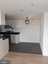 250 President St in Baltimore, MD - Building Photo - Building Photo