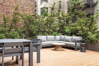 260 W 26th St in New York, NY - Building Photo - Building Photo
