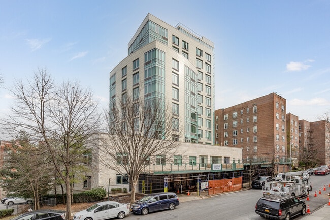 Riverstone in Riverdale, NY - Building Photo - Building Photo