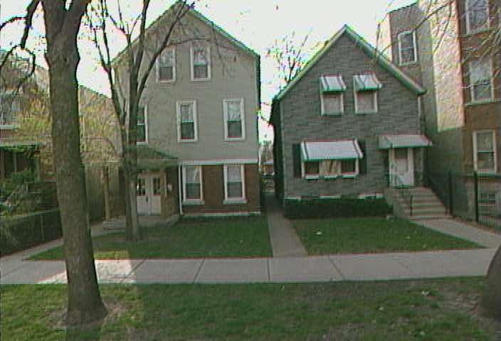 2518 N Campbell Ave in Chicago, IL - Foto de edificio