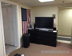 475 Commonwealth Ave, Unit G4 in Boston, MA - Building Photo - Building Photo