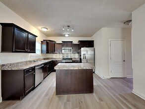 908 Cabernet Trl in Antioch, TN - Foto de edificio - Building Photo