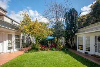 2412 Ellsworth St. in Berkeley, CA - Foto de edificio - Building Photo