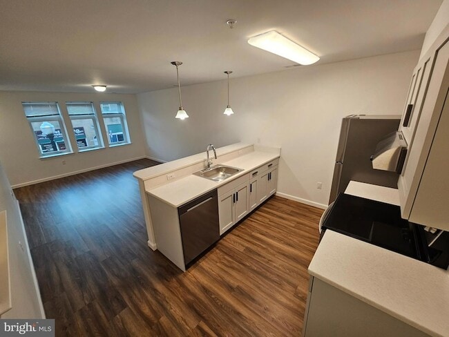 property at 200 Hamilton Ave